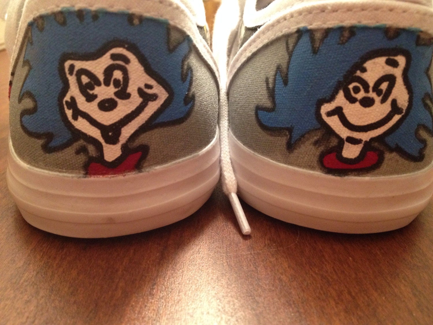 amazon white canvas shoes