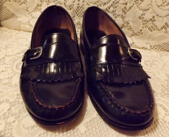 80s Bostonian Mens Black Leather Loafer Fringe and Buckle