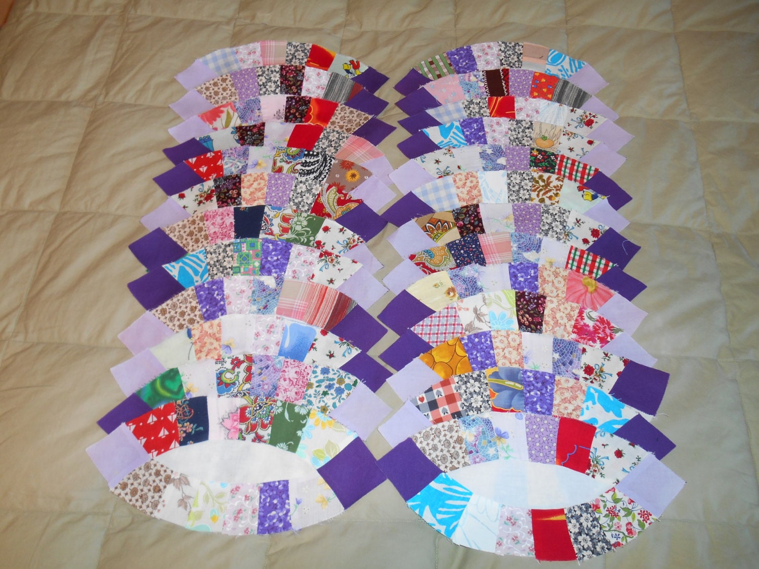 lot of 25 quilt blocks wedding ring