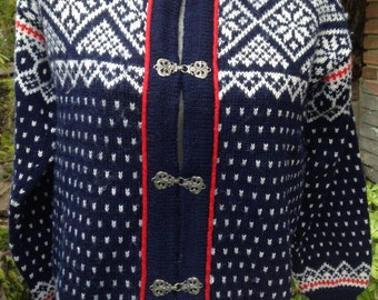 Norwegian wool sweater by Gann. Made in Norway-size L