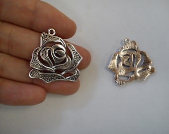 10 rose flower charm pendant tibetan silver antique silver wholesale