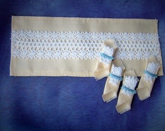 Dollhouse table runner with 4 napkins. 1:12 scale. Handmade.
