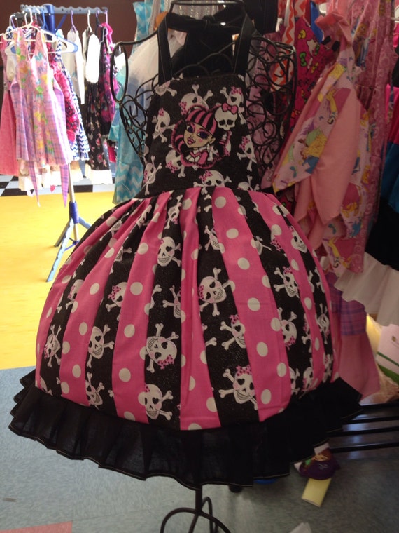 draculaura dress