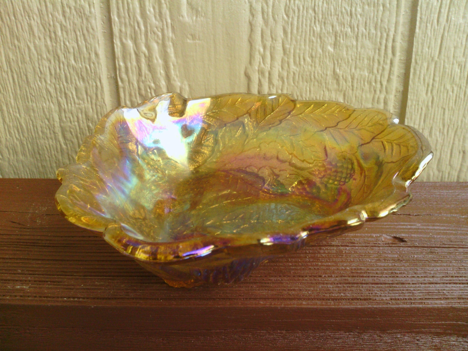 Nice Gold Carnival Leaf and Berry Design Serving Dish. Haute Juice