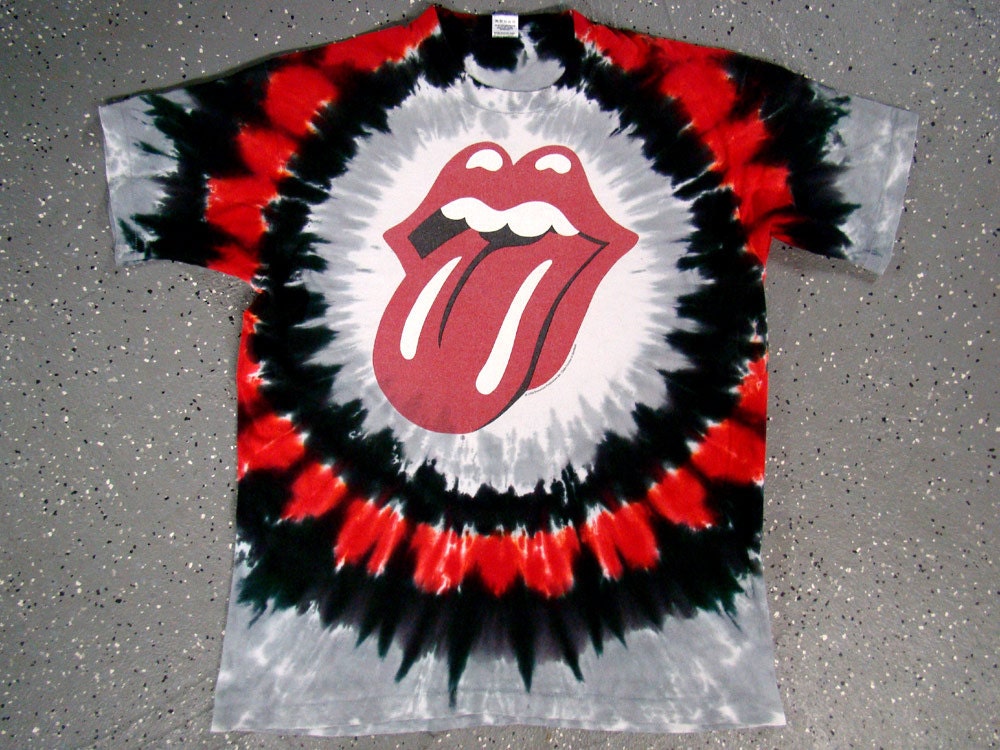 tie dye rolling stones tshirt