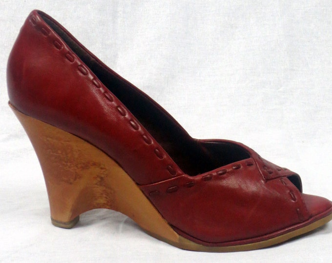 70s Boho leather open toe sandal sculpted wooden wedge heel