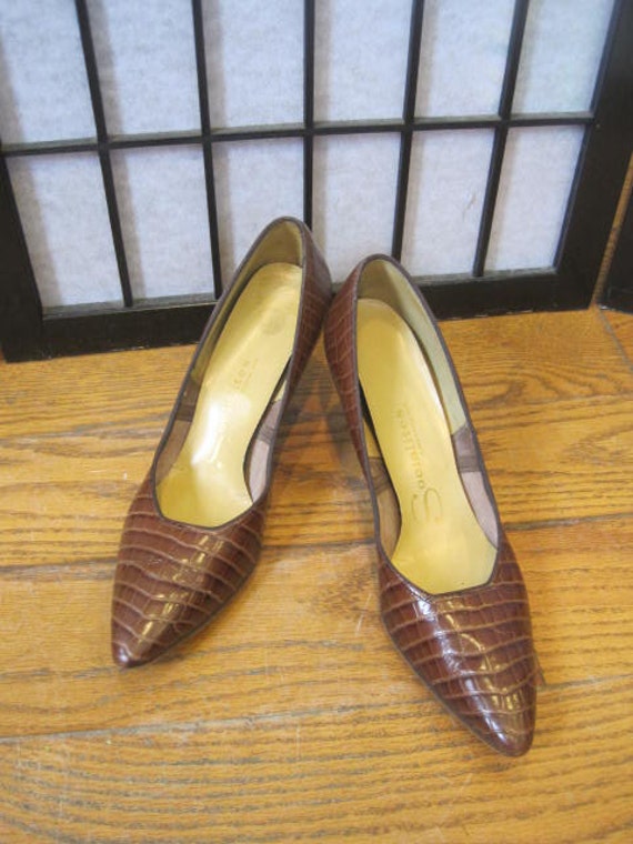 Vintage 1950s 1960s Brown Mahogany Pumps by Socialites 7 AA