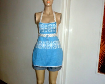 Sweetheart Retro Apron , Kitchen Apron in Geometric Patterns Knit Blue and White