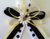 Items similar to Bumble Bee Baby Shower Favors on Etsy