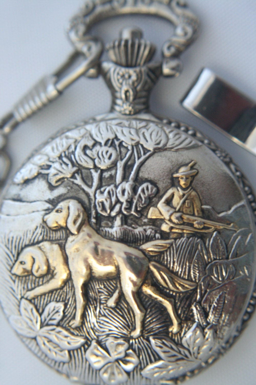 Hunter & Dogs Beautiful Quartz Pocket Watch Silver Finish
