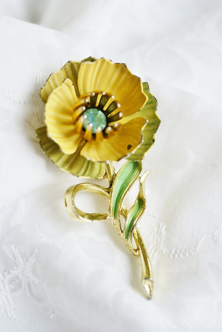 Vintage enamel flower brooch pin two rows by PuddinRidgeCreations