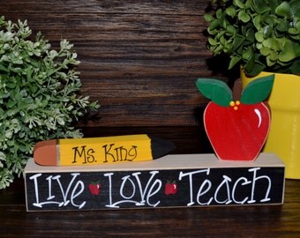 Personalized Teacher Name Plate Gift Personalized Teacher Gift Back to School Gift Secretary Gift Administrator Name Plaque End of School