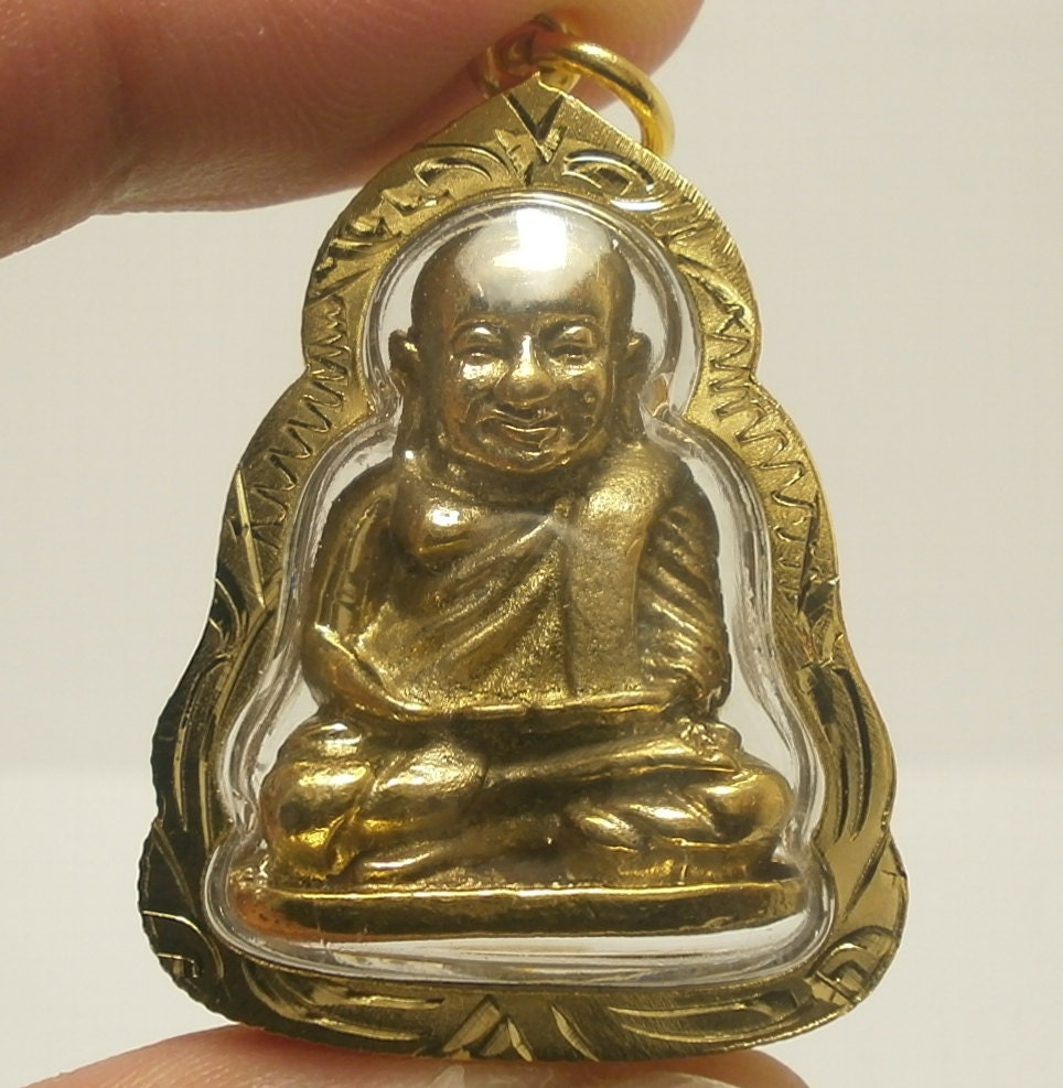 lp Ngern thai Buddha amulet pendant bless for wealth lucky