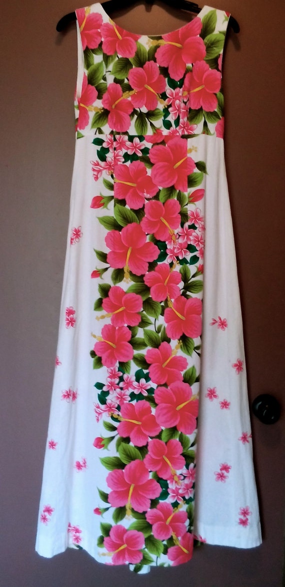 Vintage Hawaiian Wedding Dress by Ui-Maikai Small Medium