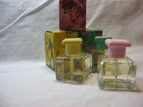 Avon/Sheer Essence/ Perfume/ Oils/ Freesia/ by VirgiesVintageAvon