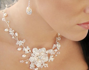 Swarovski and fresh water pearl Bridal Necklace Set