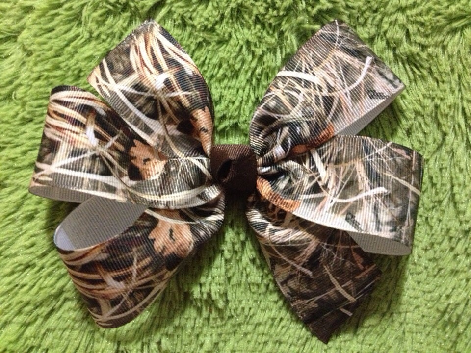 Set of 2 Large Camo Hair Bows Perfect for Pigtails