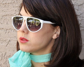 1980s vintage plastic with gold studs sunglasses