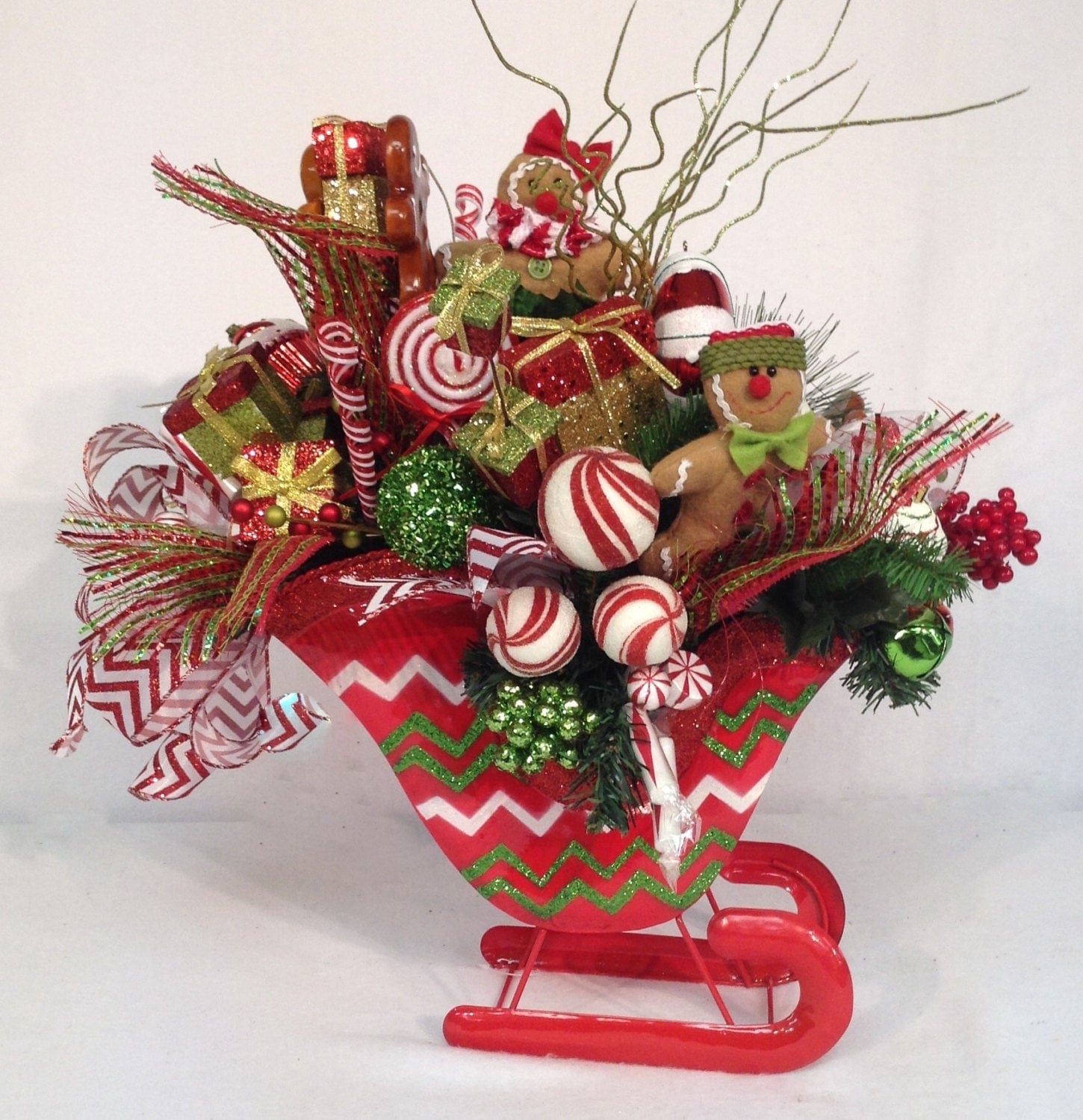 gingerbread sweet treat sleigh centerpiece by gingerbread sweet treat sleigh centerpiece by