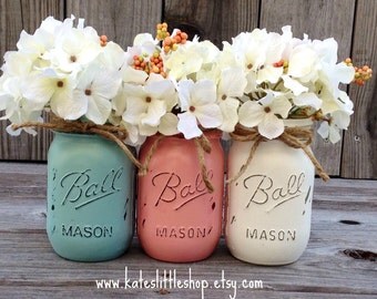 Painted Mason Jars. Vase. Vintage looking Painted Mason Jars. Pink/White/Shabby Blue. Painted Mason Jars. Wedding Decor. Country Decor.