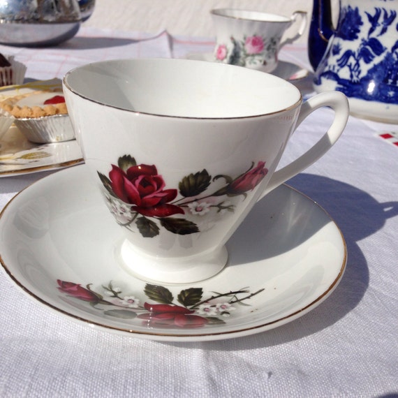 Red Rose Tea cup and saucer sets English by LaviniasTeaParty