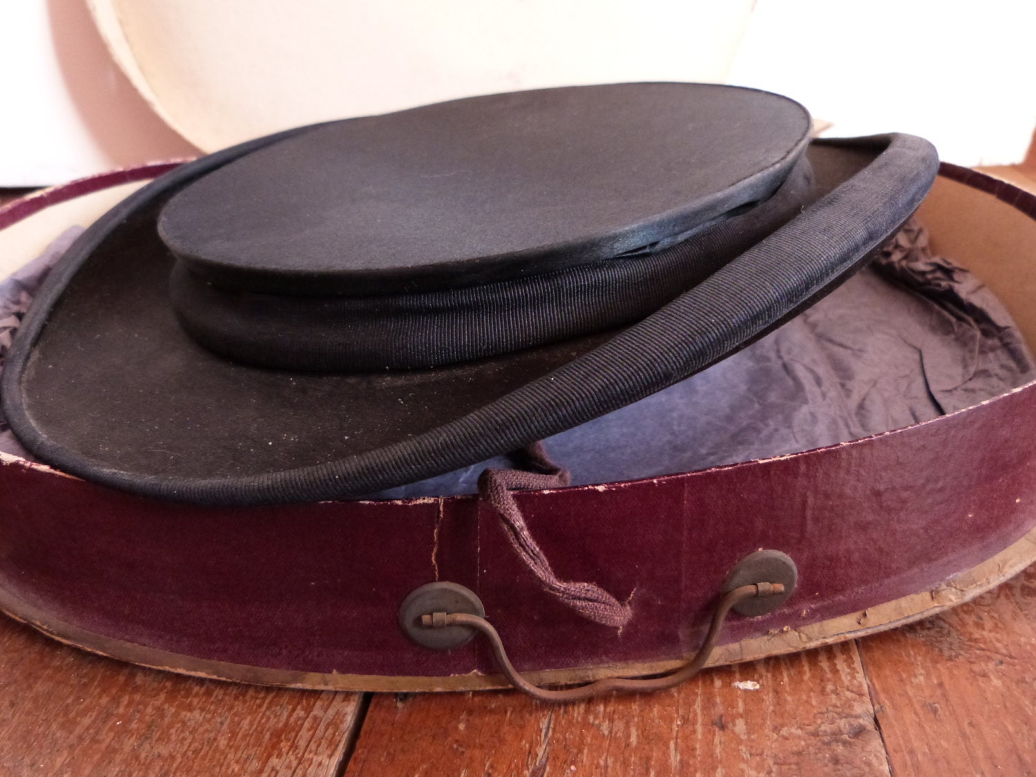 Antique French silk collapsible top hat Gibus w box black