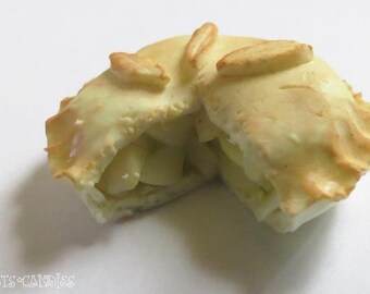 handmade, miniature baked apple pie dollhouse food