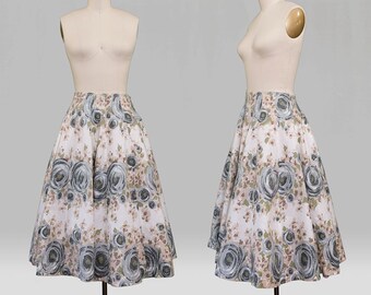 Vintage 1950s Circle Skirt / 50s Novelty Print Circle Skirt / 1950s Floral Print Skirt / 50s Circle Skirt / Pastel Circle Skirt