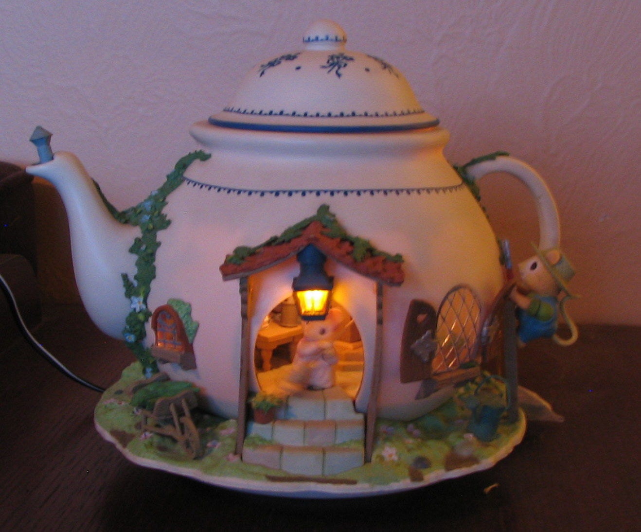 enesco mouse nativity