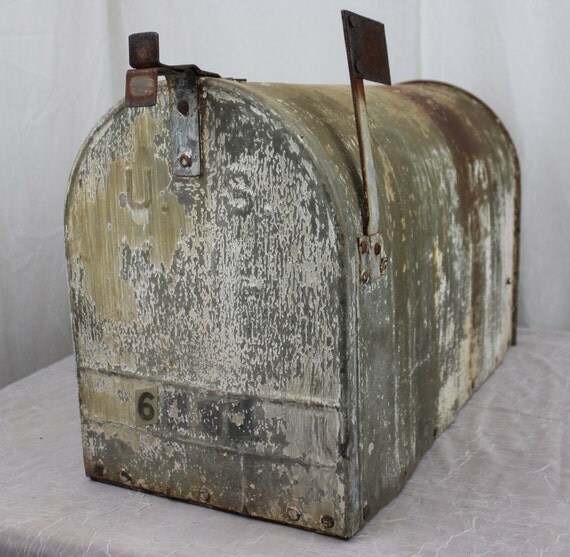 VIntage Farm Mailbox Large Galvanized Mail Box US MAIL Farm