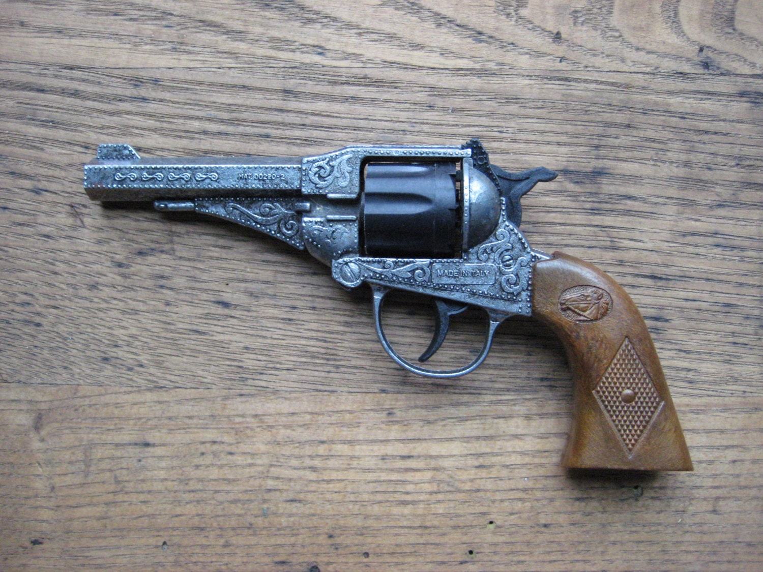 vintage cap gun Edison Giocattoli Italy die cast