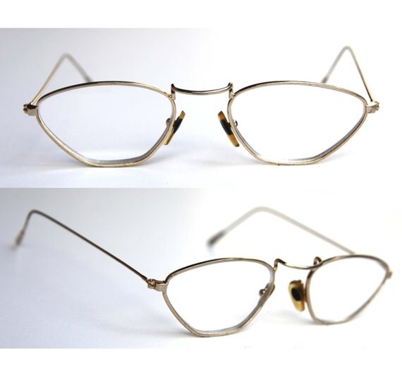 Vintage Trapezoid Wire Frame Eye Glasses Gold Lightweight Rim