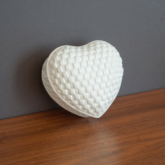 Tiffany & Co white porcelain heart trinket box