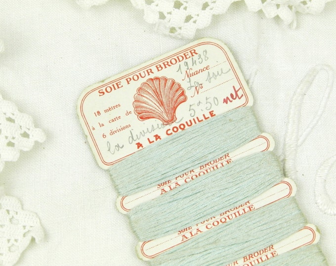 Antique French Card of Pale Sky Blue Colored Silk Thread / French Decor / Shabby Chic / Pale Blue / Parisian Decor / Craft Supplies / Sewing Antique French Card of Pale Sky Blue Colored Silk Thread / French Decor / Shabby Chic / Pale Blue / Parisian Decor / Craft Supplies / Sewing