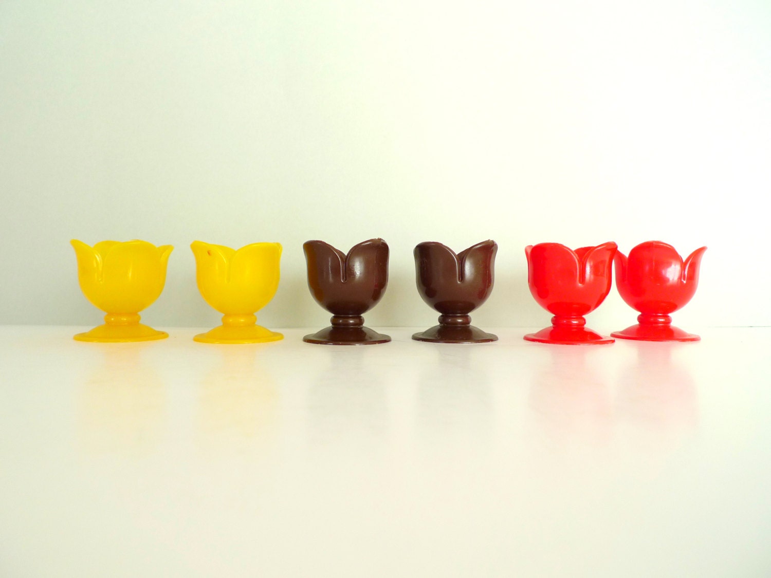 Plastic Egg Cups Holders Set of Six Tulip Egg Cups Red Yellow Brown