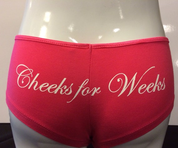 Cheeks For Weeks Booty Shorts Size Medium 