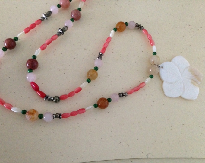 30" Beaded necklace with Mother of Pearl Pendant, Shaped like a Flower