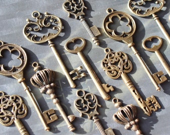18 Vintage style Skeleton Key Collection antiqued bronze Alice in Wonderland party wedding decorations