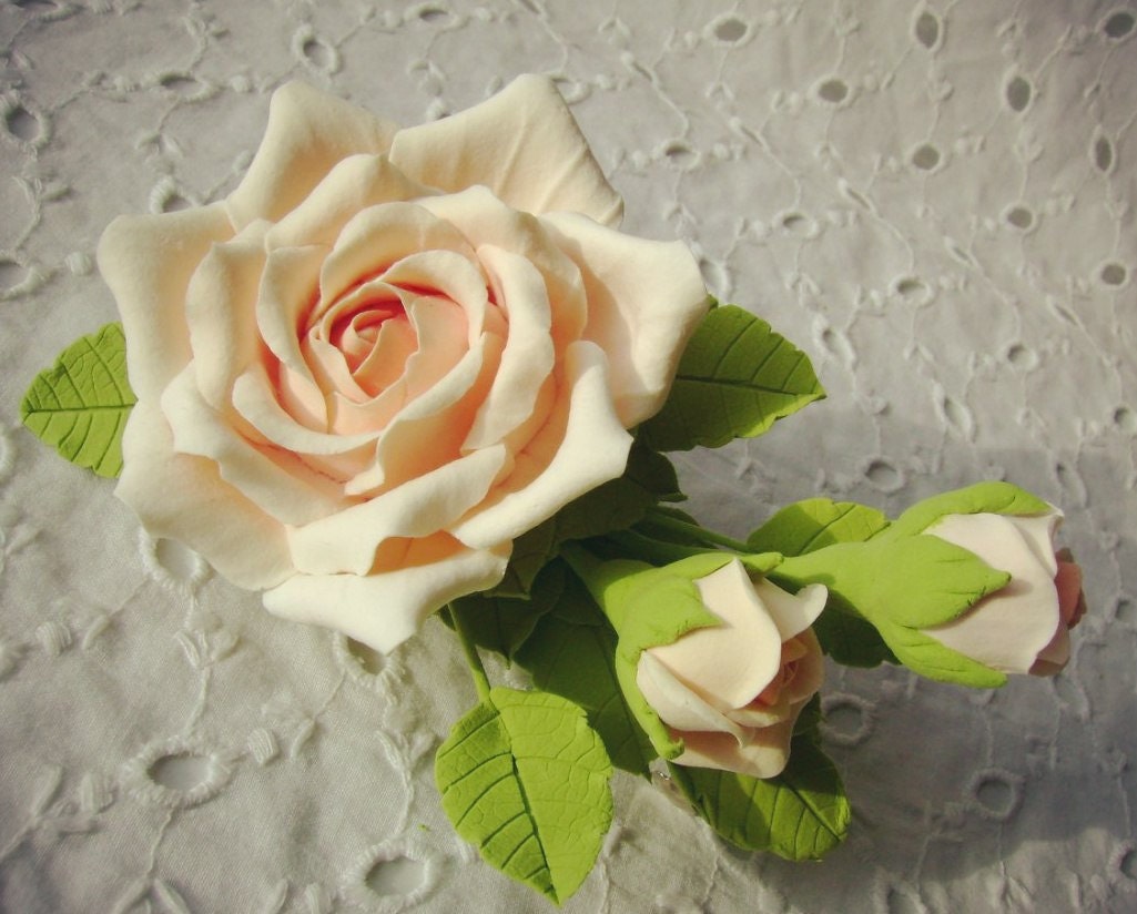 Hair barrette polymer clay flower. Cream rose with buds on a