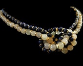 Yellow and blue beadwork semi precious gemstone choker necklace, made of jade, lapis lazuli and vermeil elements,  with a magnetic clasp