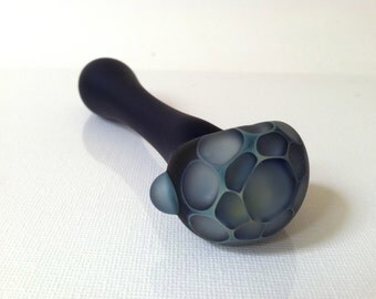 Glass Pipe, Spoon Pipe, Sandblasted Fume Honeycomb Spoon Pipe made of Borosilicate