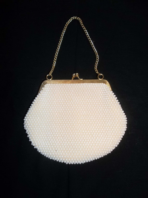 White pearl beaded 1970s evening bag