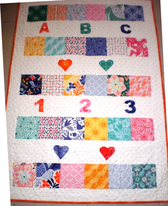 Baby patchwork applique hearts and numbers quilt, cot quilt, tummy time blanket, nursery quilt