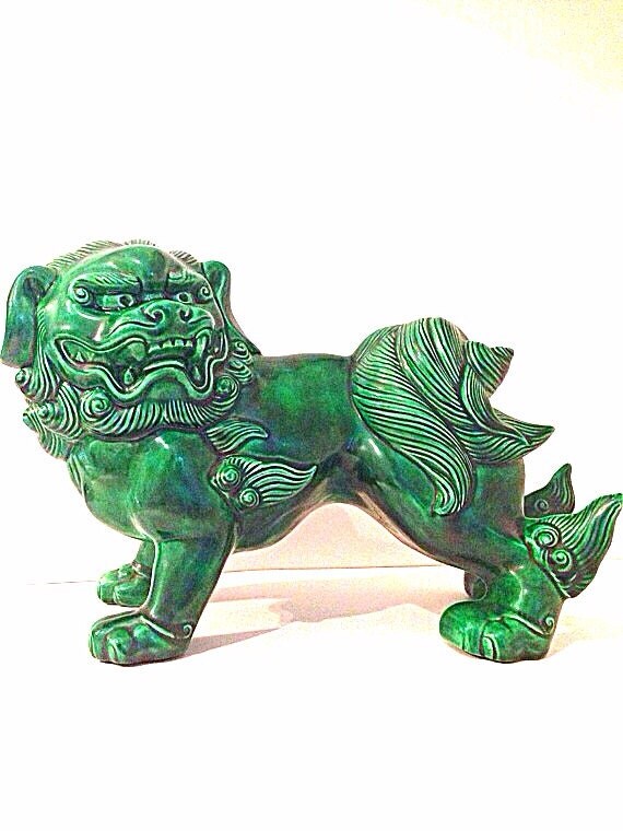 Foo Dog Statue by EncoreVintageDecor on Etsy