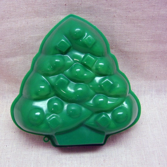 Vintage Very large Gelatin Jello Green by TommysKitchenstuff