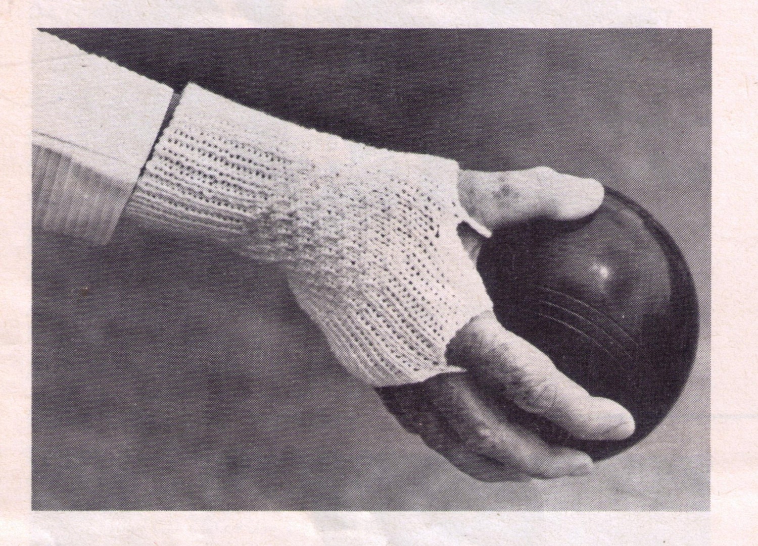 VINTaGE 1970'S WOMeNS LaWn Bowling BoWls MITTeNs GLOVeS