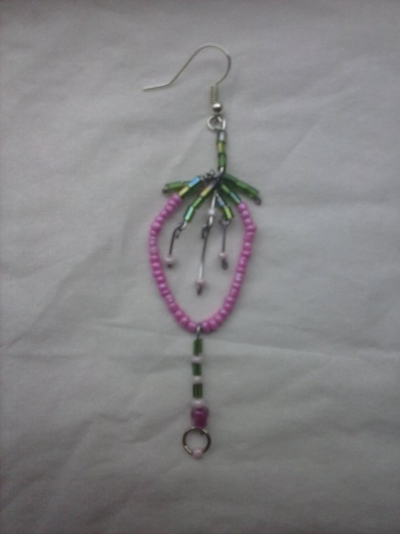 Beaded Strawberry Earring