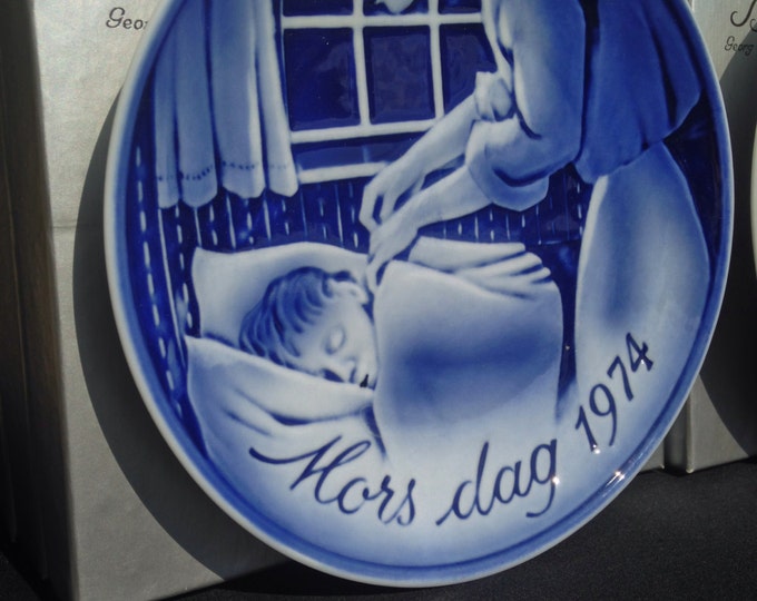 Storewide 25% Off SALE Originally Boxed Vintage 16 Set Georg Jensen Happy Mother's Day Cobalt Blue "Sweet Dreams" Collectable Plates Featuri