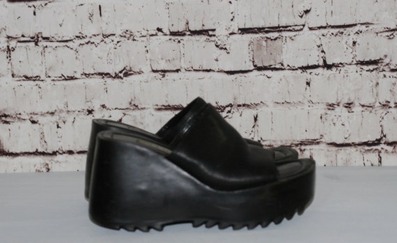 90s chunky platform sandals Steve Madden boots slip by RetroAmour