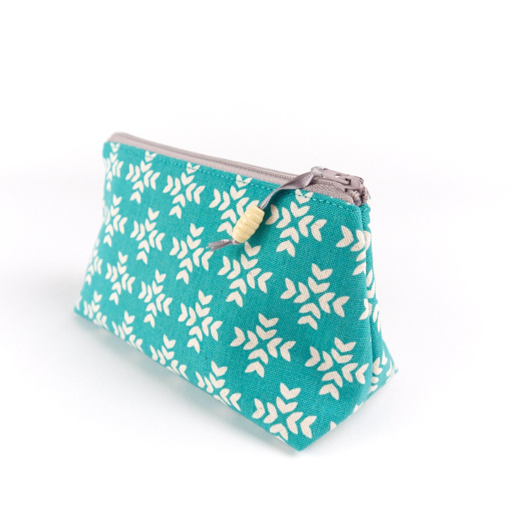 Small Makeup Cosmetic Bag in Cute Geometric Linen Gift for